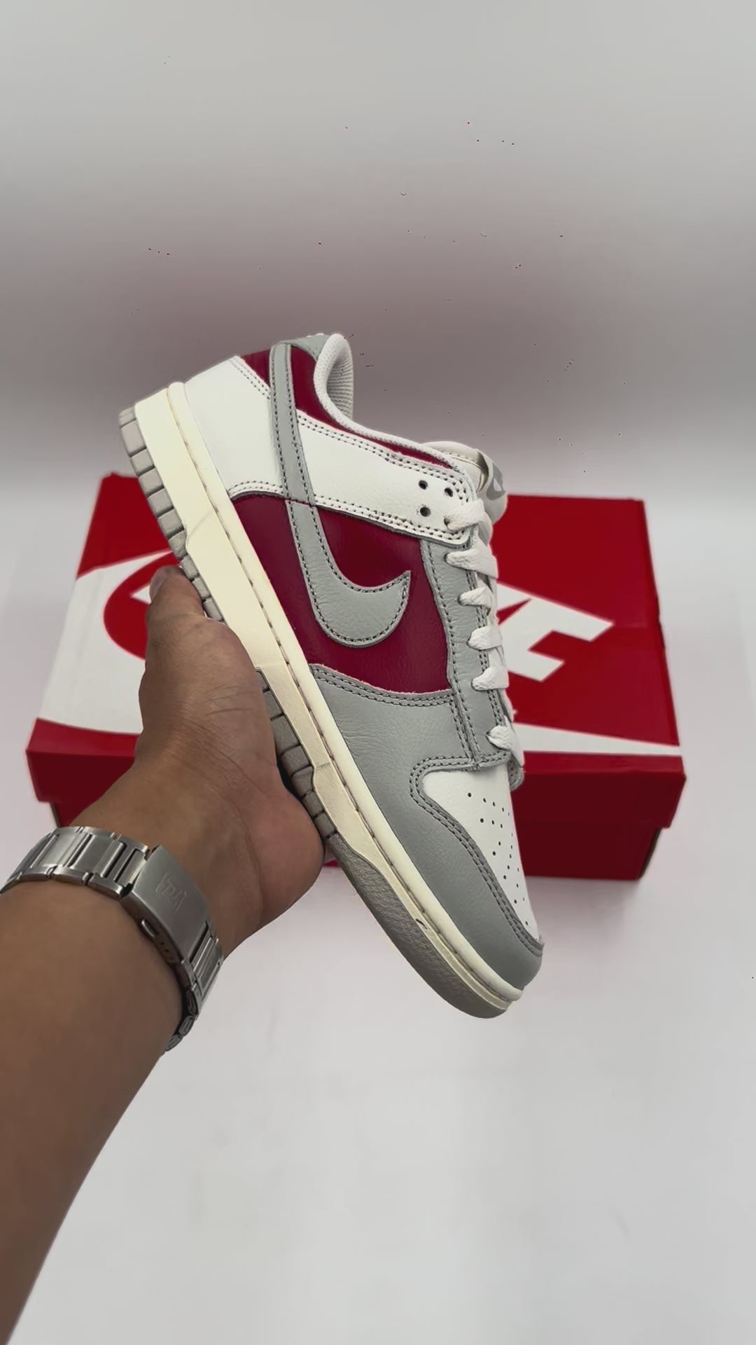 Nike Dunk Low Retro – Zapatillas Urbanas Clásicas para Uso Diario