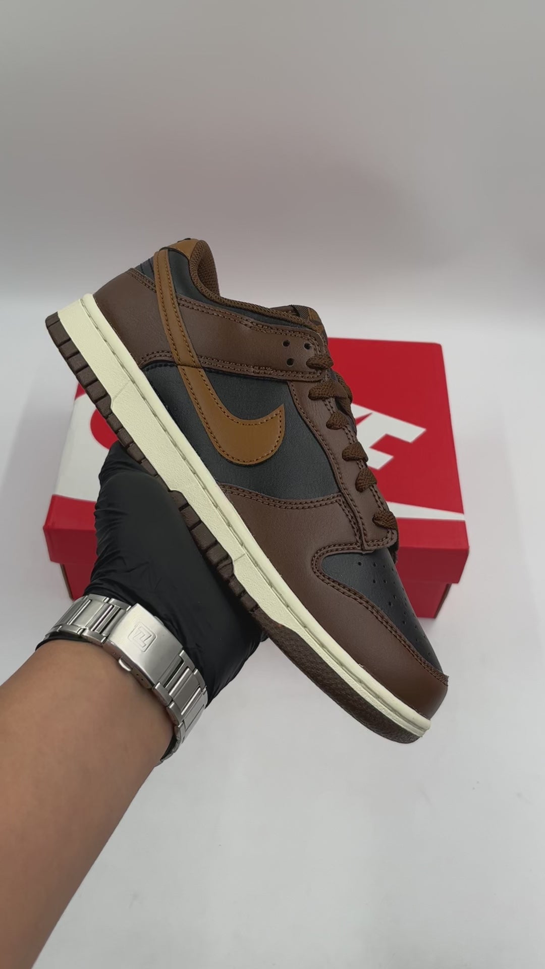 Nike Dunk Low Retro – Zapatillas Urbanas Clásicas para Uso Diario